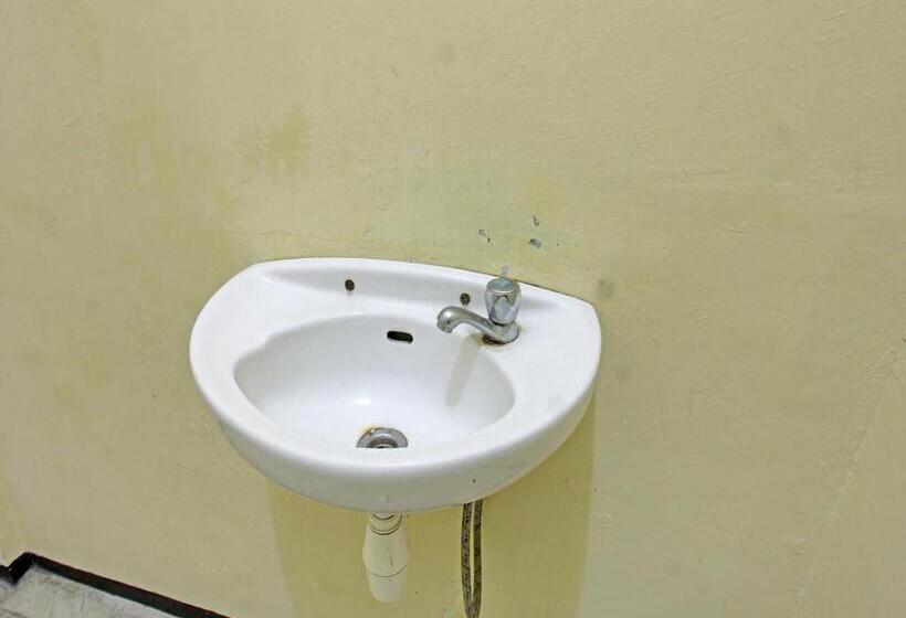 סוויטה דלוקס, Guest House Universitas Mataram