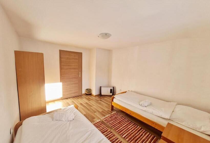 标准房带园景, Starý Dom