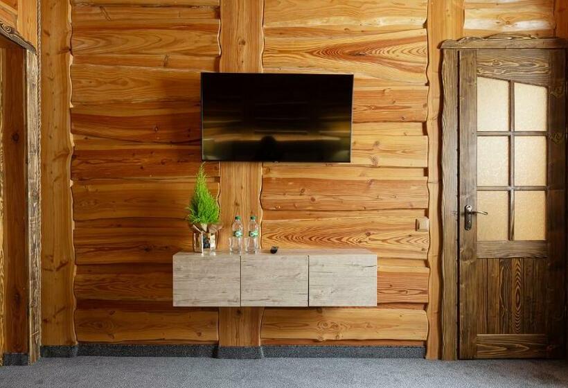Номер Deluxe, Svoi