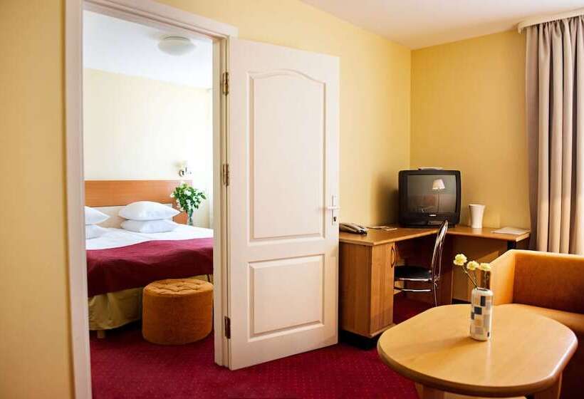 סוויטה דלוקס, Best Palanga