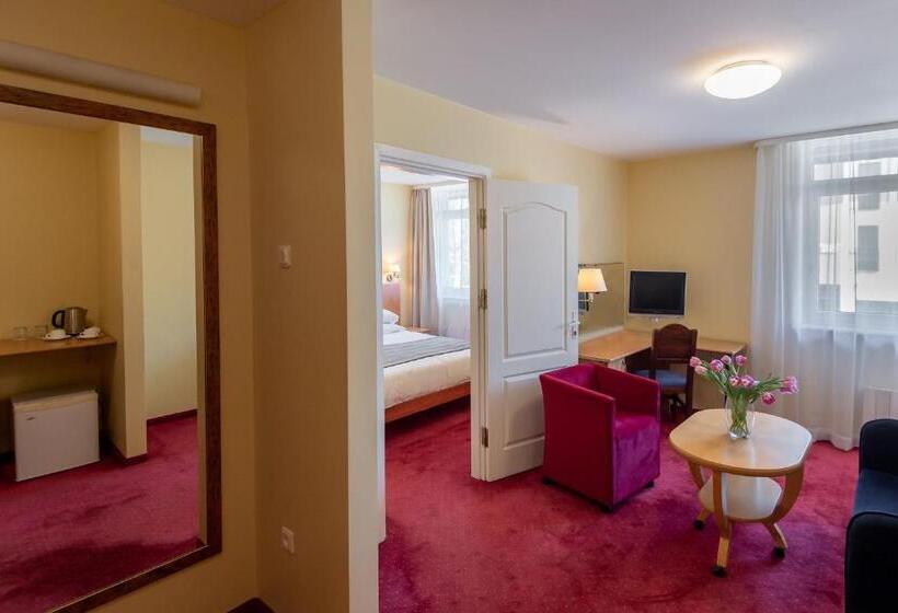 סוויטה, Best Palanga