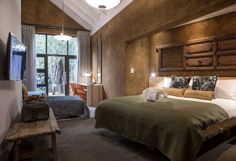 Люкс Superior, African Rock Hotel & Spa, A Boutique Lifestyle Resort