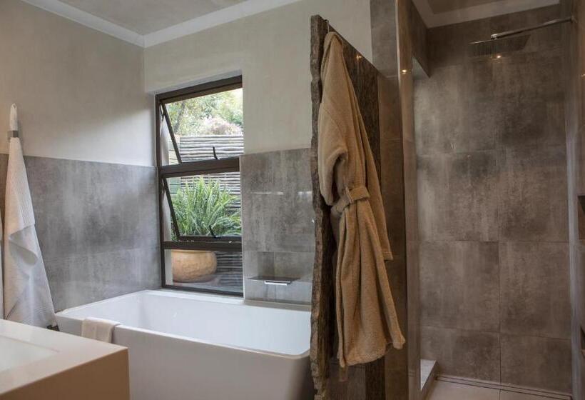 Люкс Superior, African Rock Hotel & Spa, A Boutique Lifestyle Resort