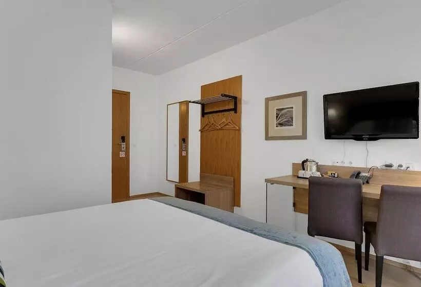 اتاق استاندارد سه نفره, Aurora Hotel At Reykjavik Keflavik Airport Terminal Kef