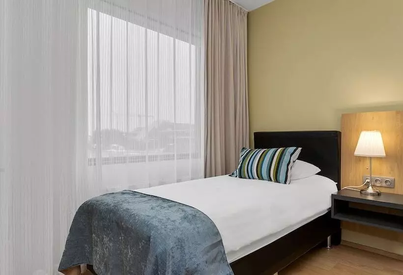 اتاق استاندارد سه نفره, Aurora Hotel At Reykjavik Keflavik Airport Terminal Kef
