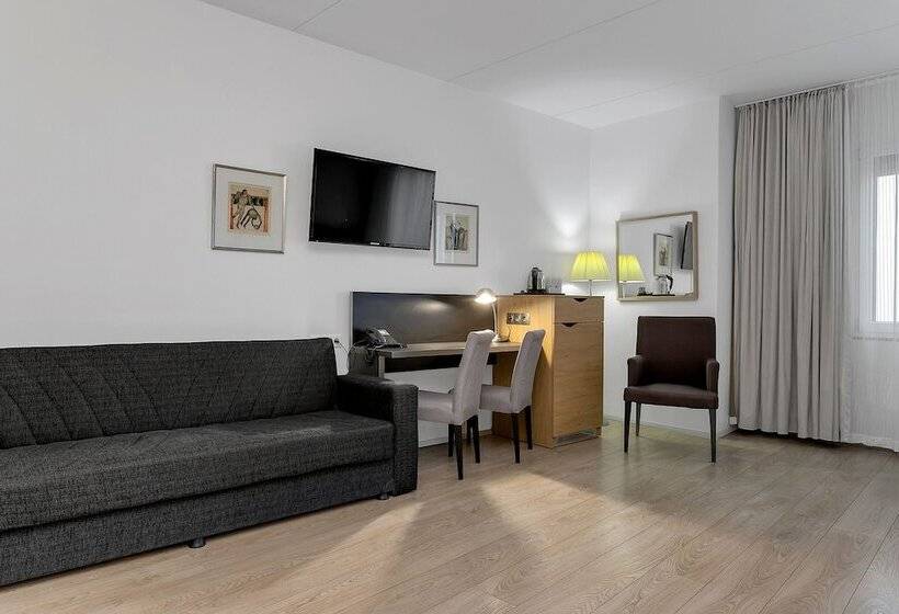 家庭间, Aurora Hotel At Reykjavik Keflavik Airport Terminal Kef