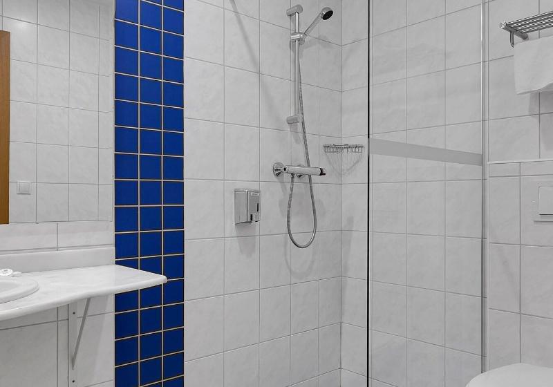 标准三人间, Aurora Hotel At Reykjavik Keflavik Airport Terminal Kef