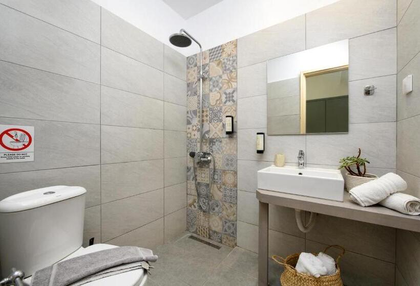 إستوديو سوبيريور, Aquarius Beach