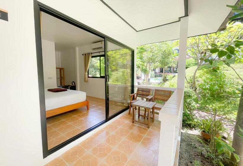 디럭스 룸 킹사이즈 침대, Bounty Resort