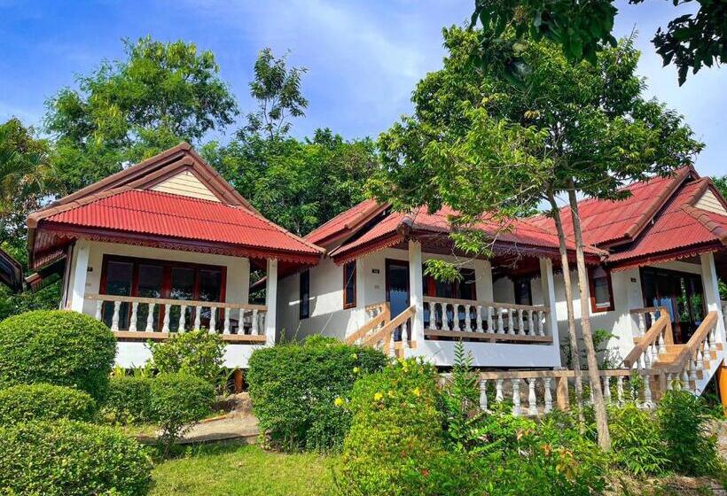 디럭스 룸, Bounty Resort