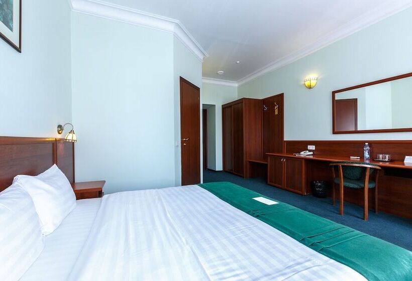 חדר סטנדרט, Bristol Zhiguly