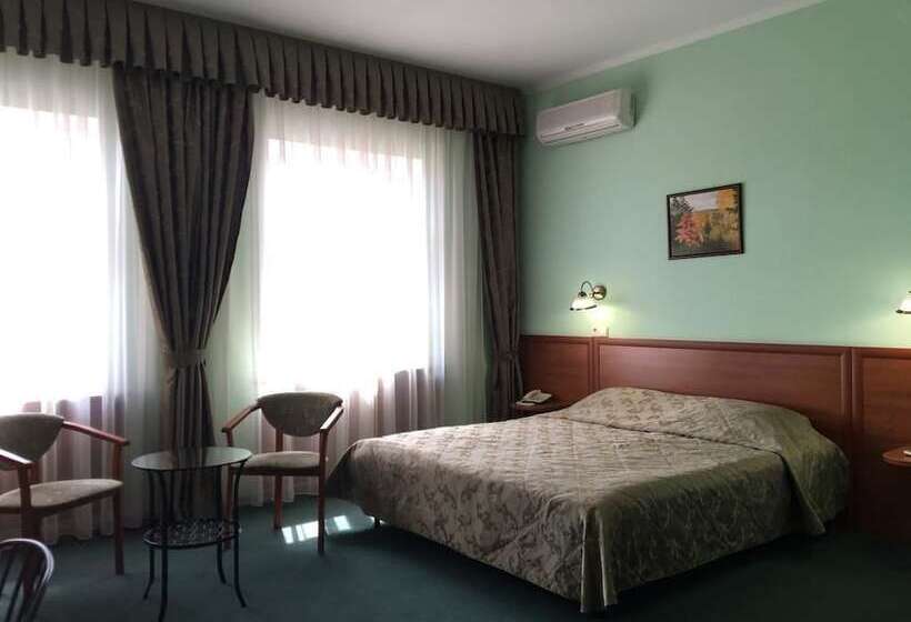 סוויטת ג'וניור, Bristol Zhiguly