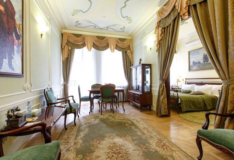 סוויטה, Bristol Zhiguly