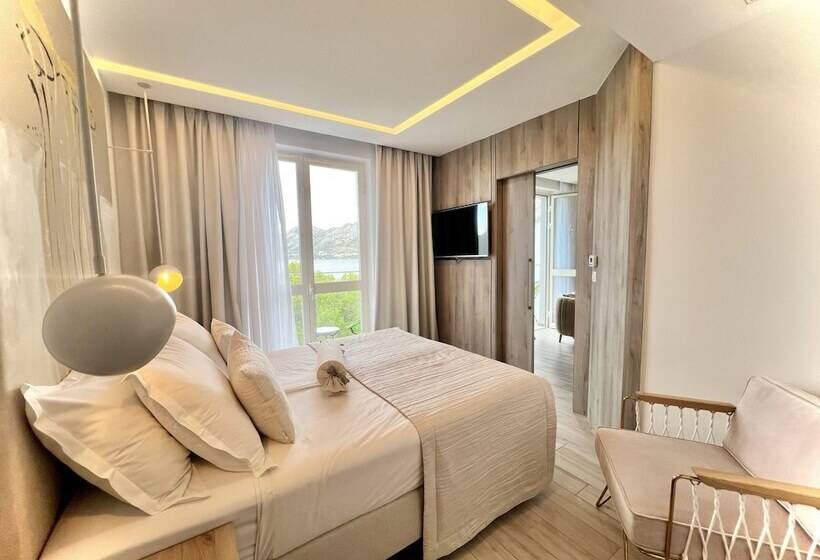 جناح إدارى مطل على البحر, Cavtat