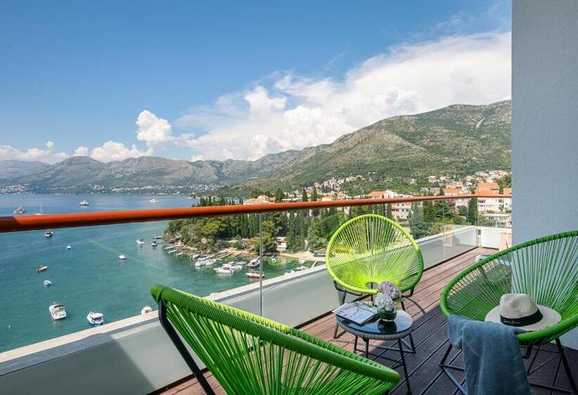 سوییت جونیور اجرایی, Cavtat