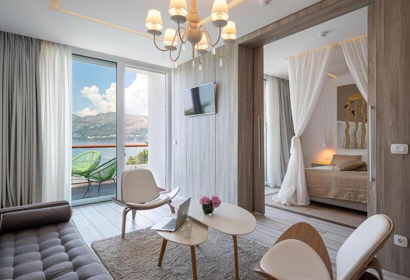 سوییت جونیور اجرایی, Cavtat