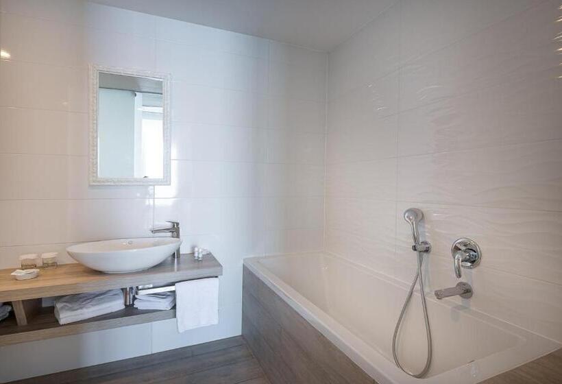 غرفة بريميوم مطلّة علي البحر, Cavtat