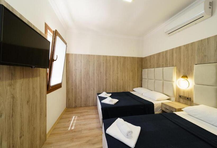 חדר סטנדרט לשלושה, Centro Bodrum