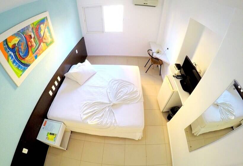 标准单人间, Des Basques