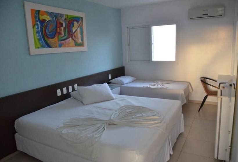 标准三人间, Des Basques