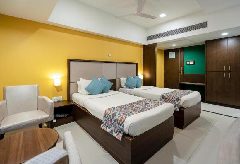 Номер Deluxe, Gcc Hotel And Club