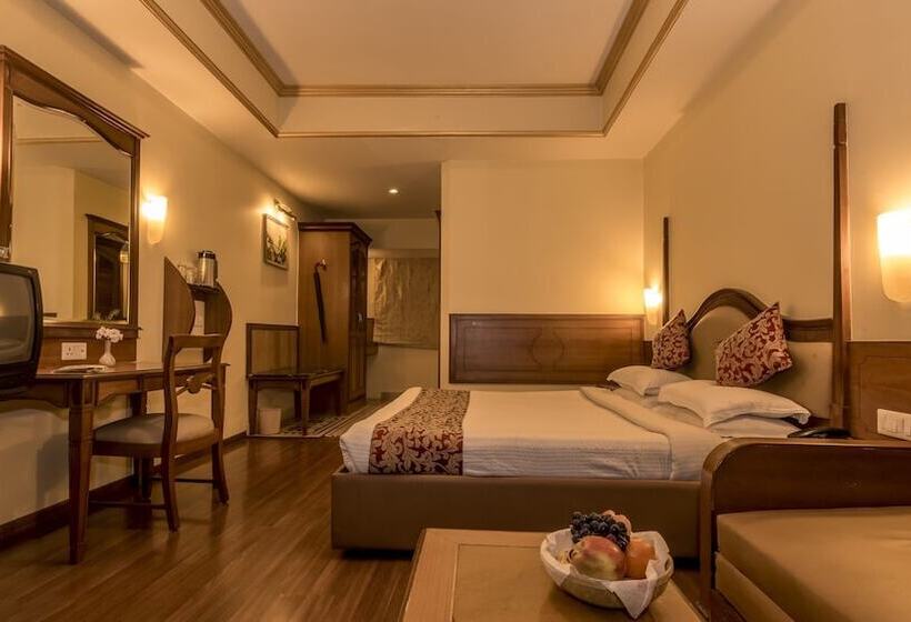 اتاق لوکس, Nahar Nilgiris