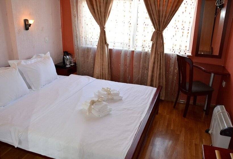 اتاق استاندارد, Super 8