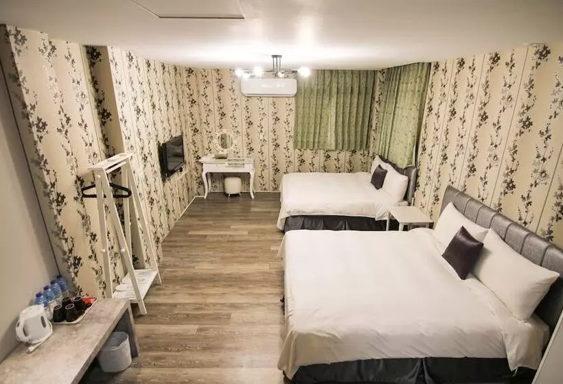 اتاق لوکس چهار تخته, Sun Moon Lake Loft Inn