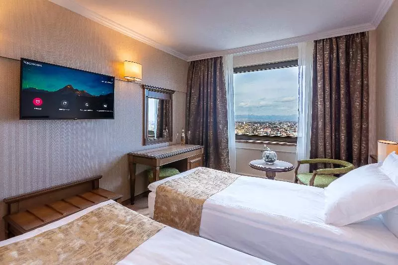اتاق سوپریور چهار تخته, Sun Moon Lake Loft Inn