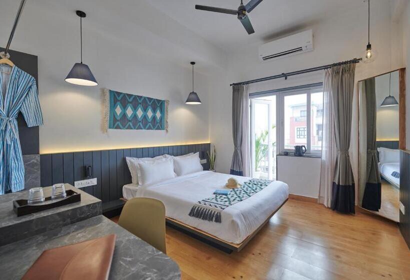 Номер Стандарт с Балконом, Poshtel Vns