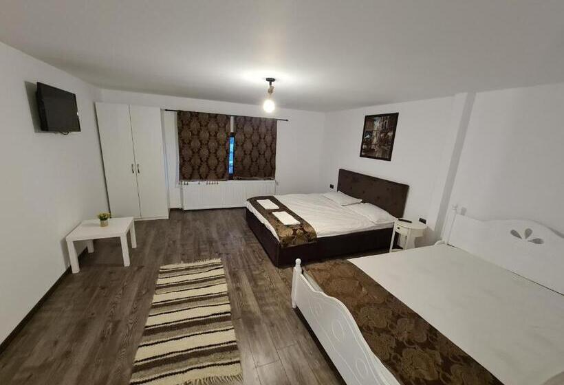 수피리어 트리플 룸, Vila Sia