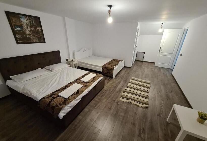 수피리어 트리플 룸, Vila Sia