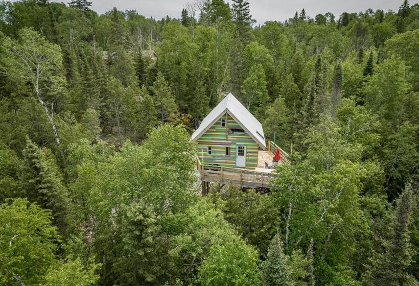 一居室别墅, Entre Lemoine Et L Arbre