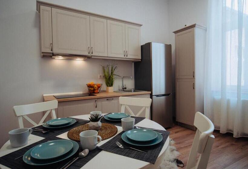 آپارتمان سوپریور 1 خوابه, Zakarias Apartments