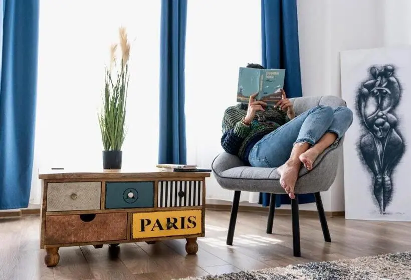 ２ベッドルームアパートメント, Zakarias Apartments