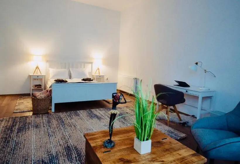 ２ベッドルームアパートメント, Zakarias Apartments
