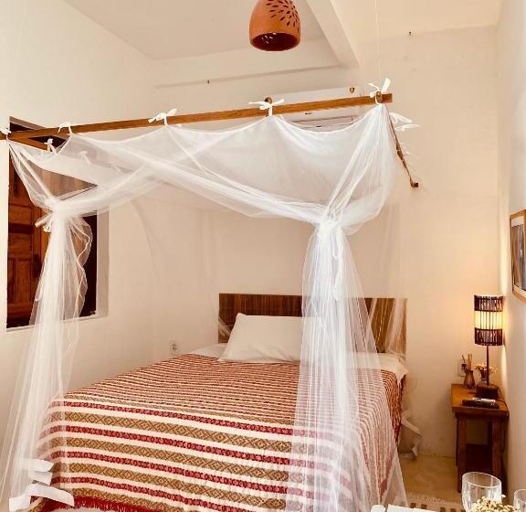 סוויטה, Pousada Vila Dendê