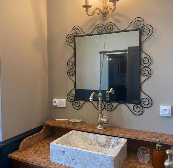 חדר דחוקס עם מיטת קינג, Maison De L Aumance