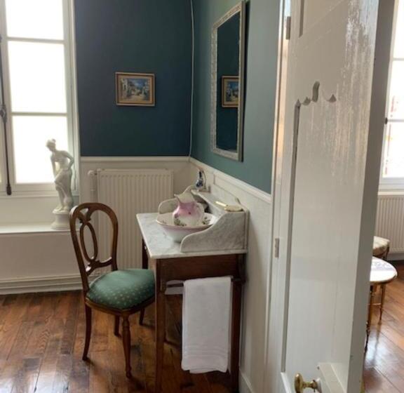 חדר דלוקס, Maison De L Aumance