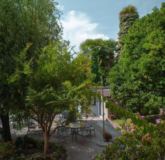 جناح عائلي, Stalder Meat & Bed