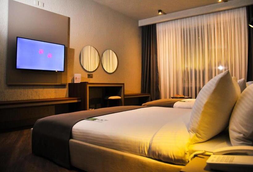 غرفة سوبيريور, The Erzurum