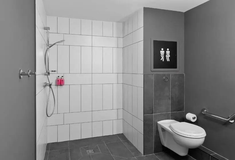 スタンダードトリプルルーム, B&b Home La Ciotat