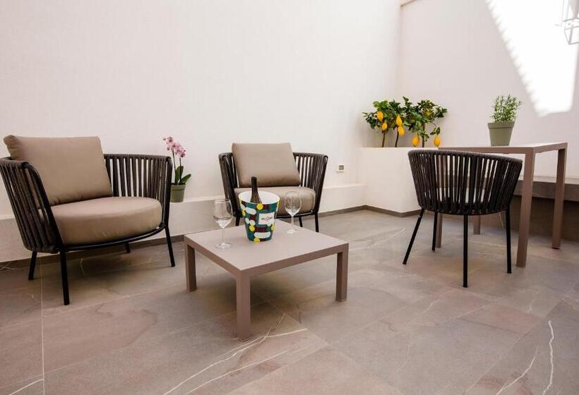 סוויטה, La Corte Del Fante