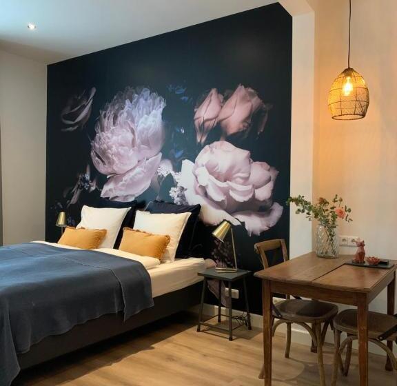 اتاق لوکس, De Vossenheuvel