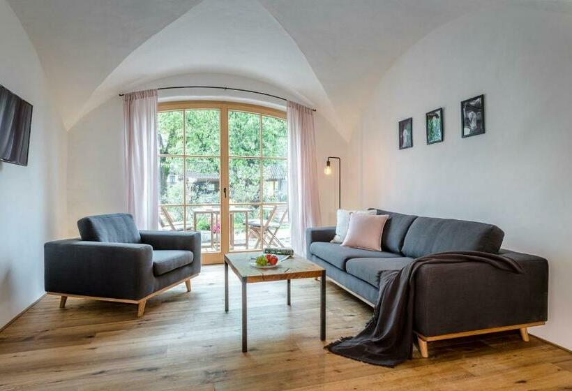 带2个卧室的公寓, Wastleicherhof