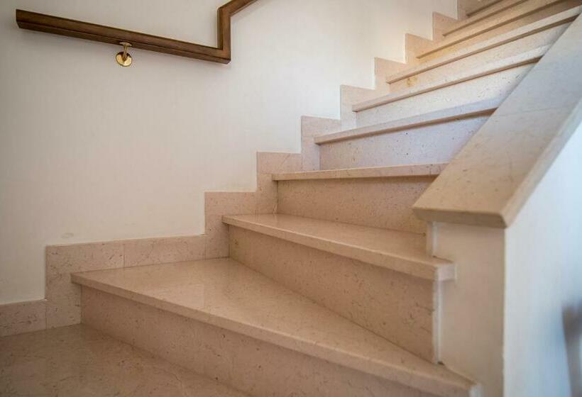 ویلای لوکس 1 خوابه, Keysbano Residence Pantanagianni