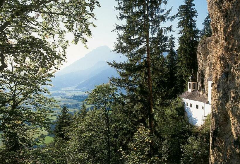 غرفة عائلية, Berghof