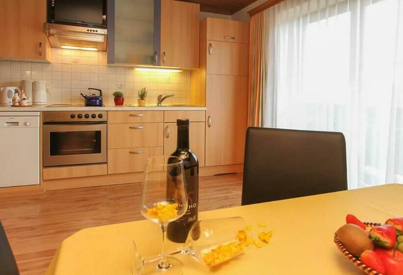 غرفة سوبيريور عائلية, Berghof