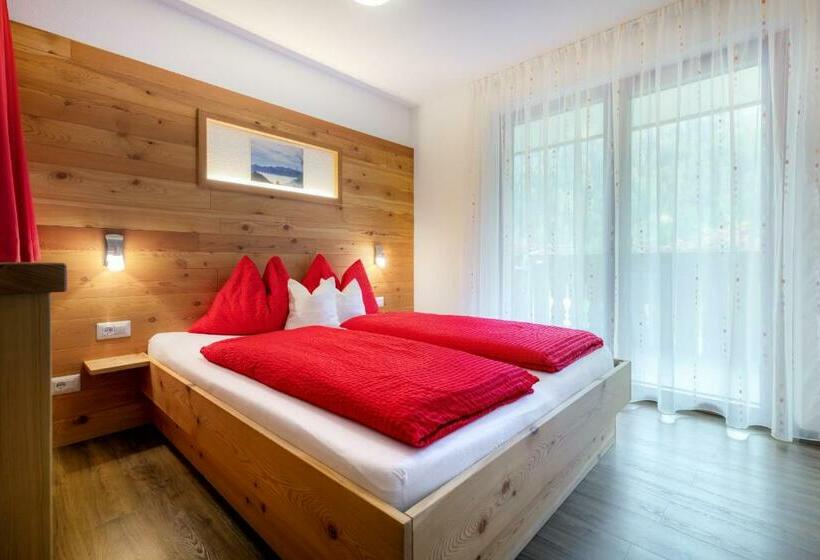 带2个卧室的公寓, Zangerlehof