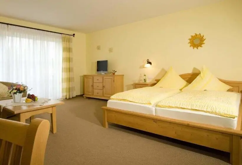 Juniorsviitti, Pension Landhaus Hochfeld